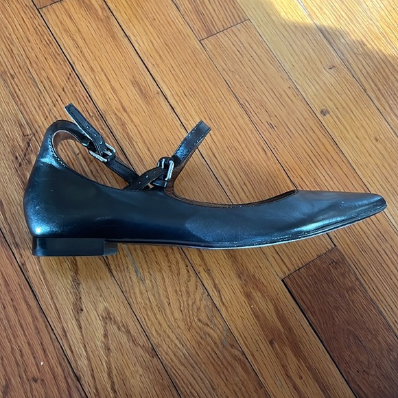 Frye Flats - Picture 4 of 5